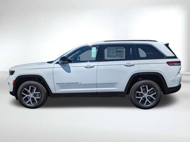 new 2025 Jeep Grand Cherokee car, priced at $33,499