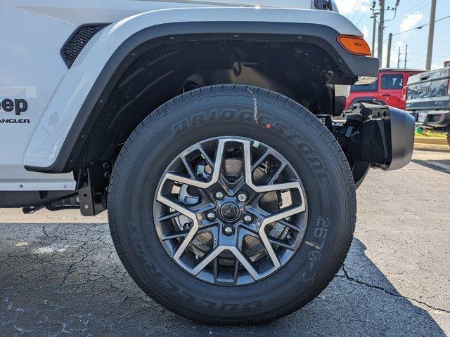 new 2025 Jeep Wrangler car, priced at $46,446