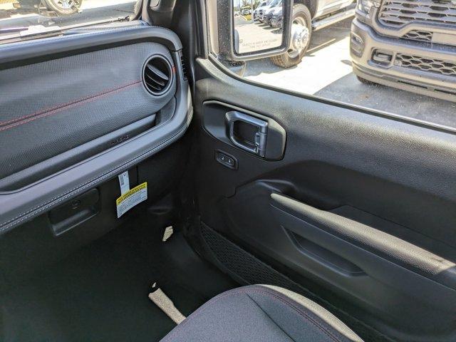 new 2025 Jeep Gladiator car, priced at $45,265