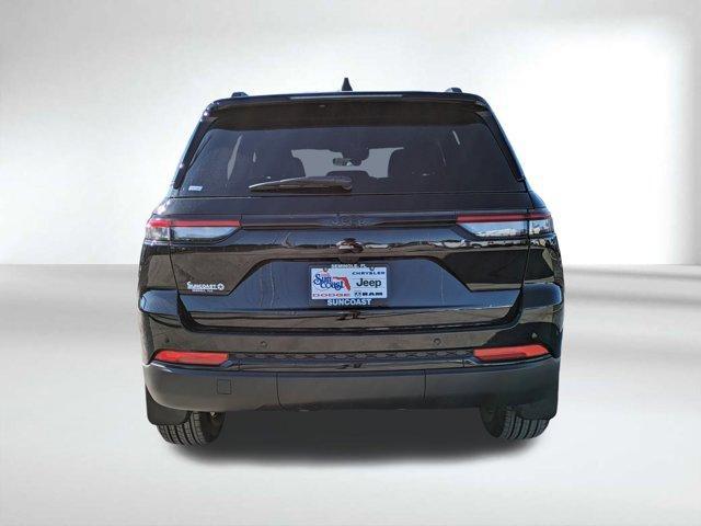 new 2025 Jeep Grand Cherokee car, priced at $37,998