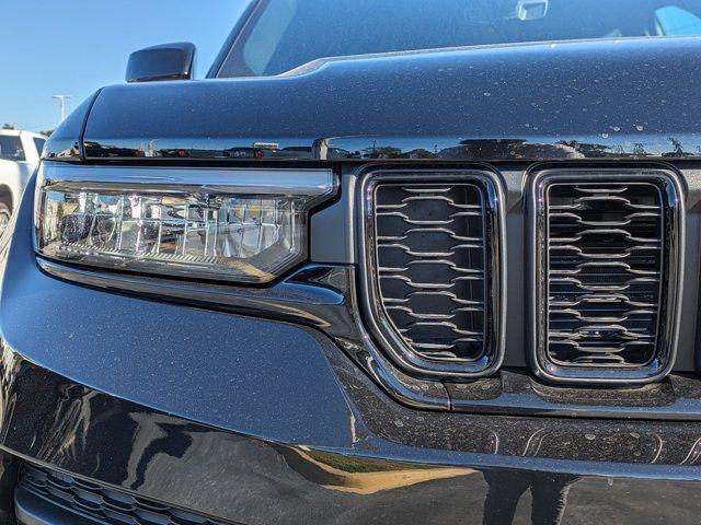 new 2025 Jeep Grand Cherokee car, priced at $37,998