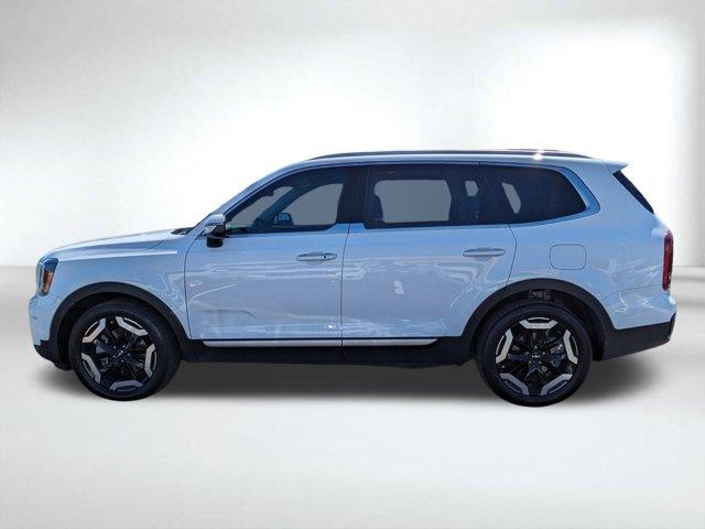used 2023 Kia Telluride car, priced at $32,800