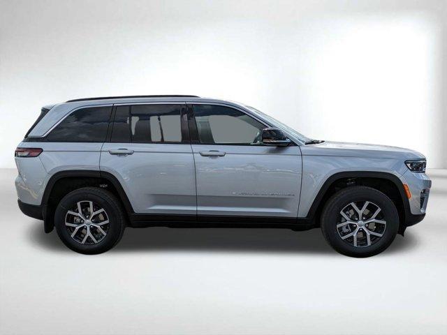 new 2025 Jeep Grand Cherokee car, priced at $34,498