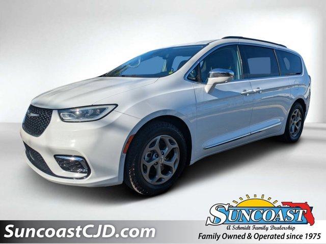 used 2022 Chrysler Pacifica car, priced at $31,240