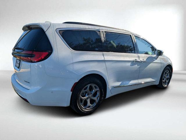 used 2022 Chrysler Pacifica car, priced at $31,240