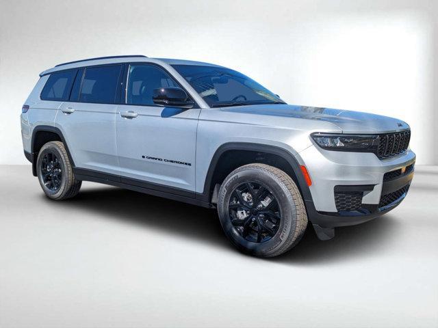 new 2025 Jeep Grand Cherokee L car, priced at $42,997