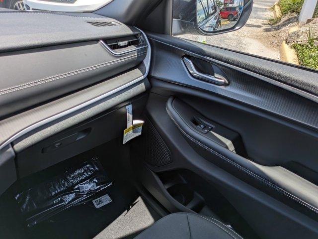 new 2025 Jeep Grand Cherokee L car, priced at $33,999