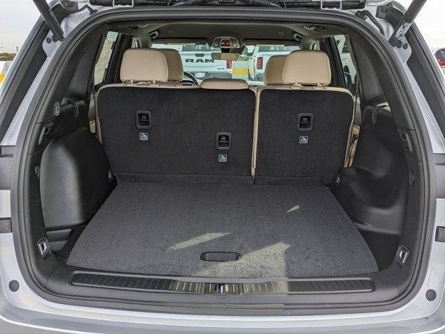 new 2025 Jeep Grand Cherokee car, priced at $39,187