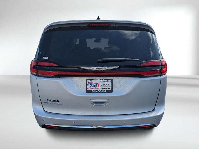 new 2024 Chrysler Pacifica car, priced at $44,699