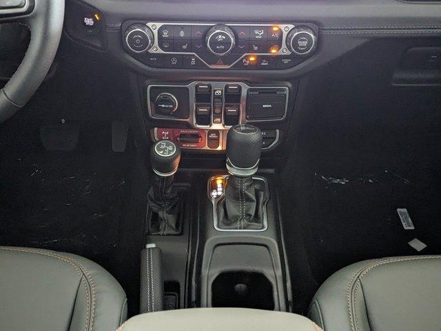 new 2025 Jeep Gladiator car, priced at $54,699