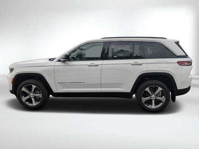 new 2024 Jeep Grand Cherokee car, priced at $45,996