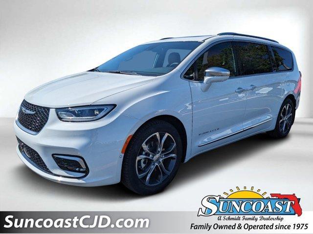 new 2024 Chrysler Pacifica car, priced at $53,895