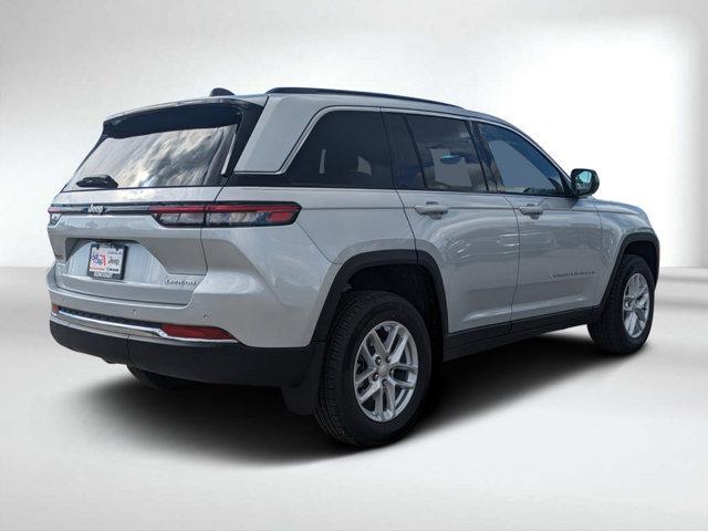 new 2025 Jeep Grand Cherokee car, priced at $38,882