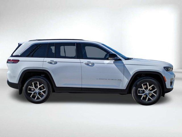 new 2025 Jeep Grand Cherokee car, priced at $38,987