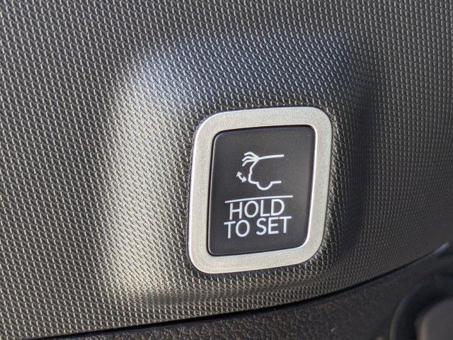 new 2025 Jeep Grand Cherokee car, priced at $38,987