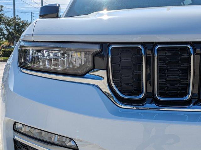 new 2025 Jeep Grand Cherokee car, priced at $38,987