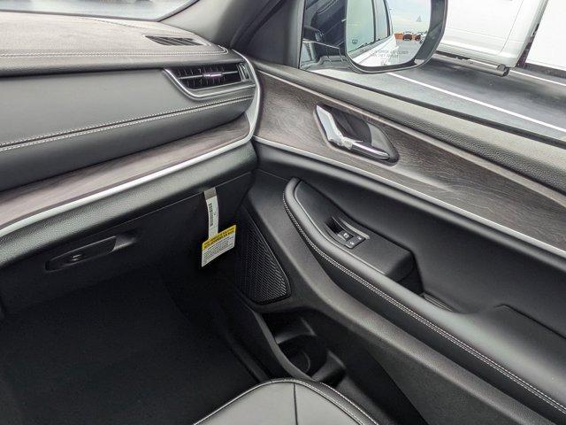 new 2025 Jeep Grand Cherokee L car, priced at $42,325