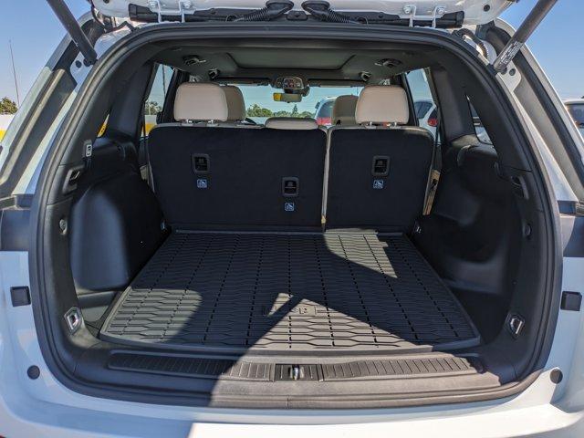 new 2025 Jeep Grand Cherokee car, priced at $40,288