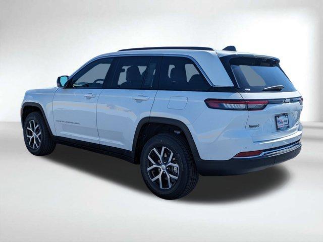 new 2025 Jeep Grand Cherokee car, priced at $40,288