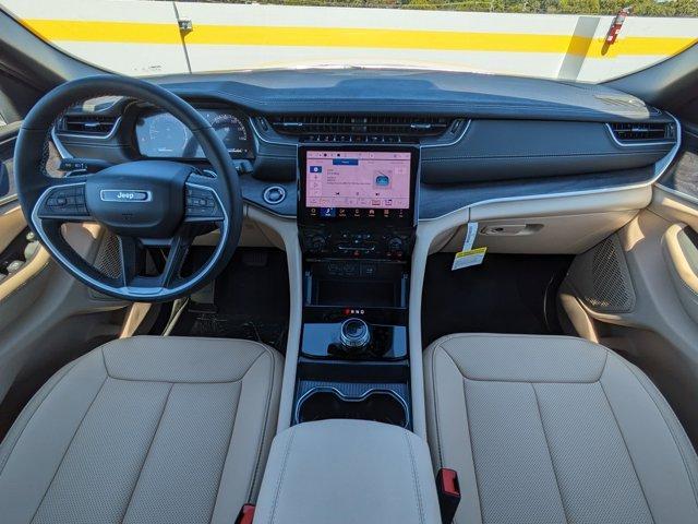 new 2025 Jeep Grand Cherokee car, priced at $40,288