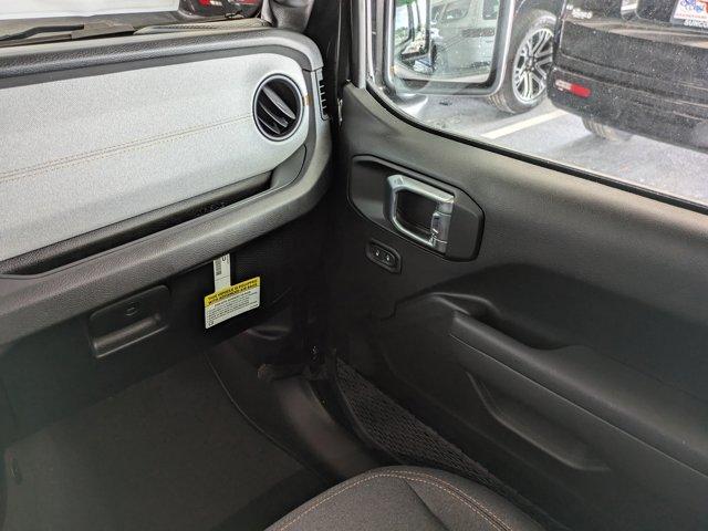 new 2025 Jeep Wrangler car, priced at $43,499