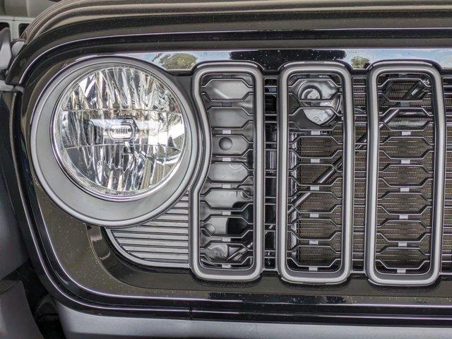 new 2025 Jeep Wrangler car, priced at $43,499