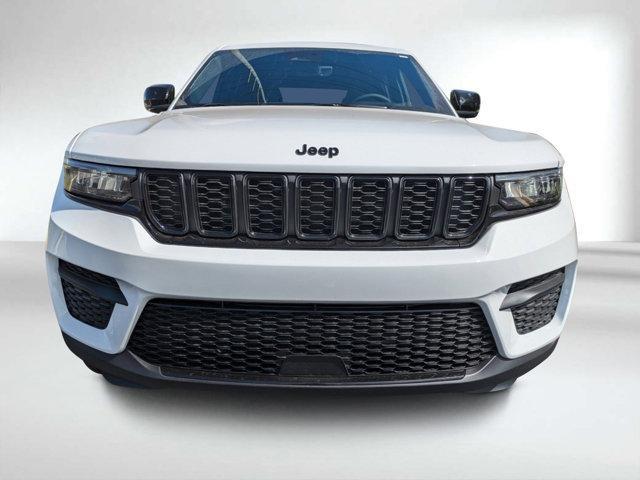 new 2025 Jeep Grand Cherokee car, priced at $41,888