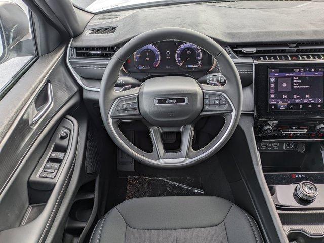 new 2025 Jeep Grand Cherokee car, priced at $34,680