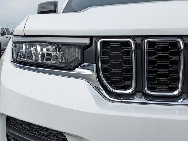 new 2025 Jeep Grand Cherokee car, priced at $34,680