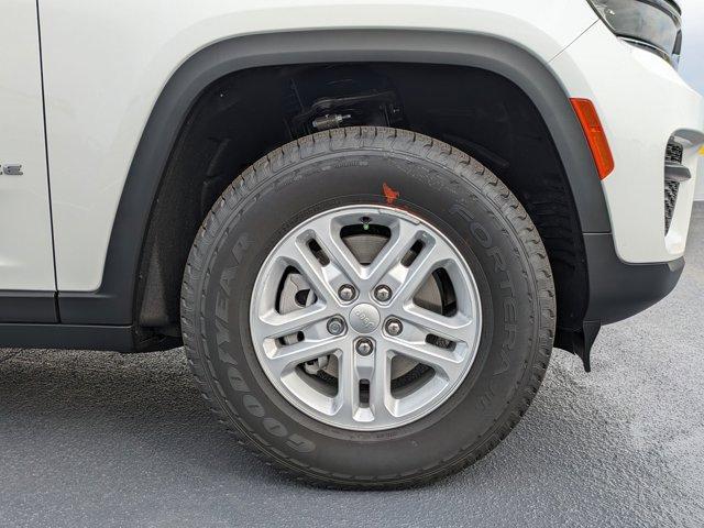 new 2025 Jeep Grand Cherokee car, priced at $34,680