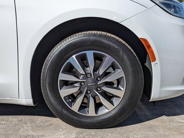 used 2021 Chrysler Pacifica Hybrid car, priced at $26,968