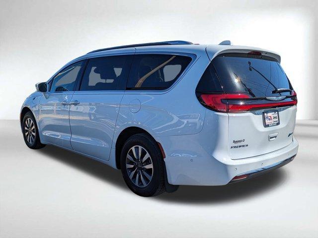 used 2021 Chrysler Pacifica Hybrid car, priced at $26,968
