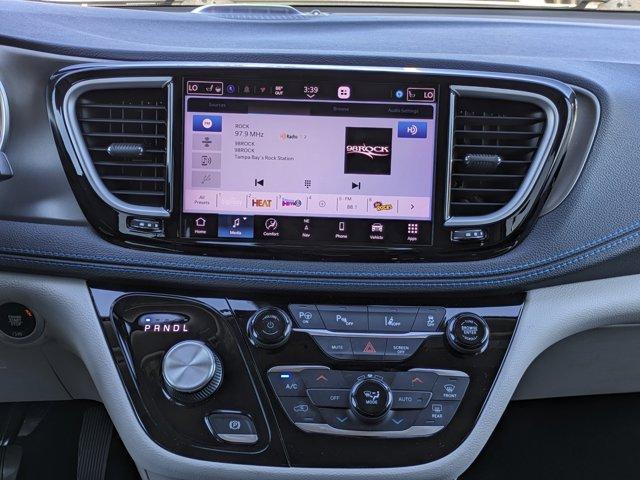 used 2021 Chrysler Pacifica Hybrid car, priced at $26,968