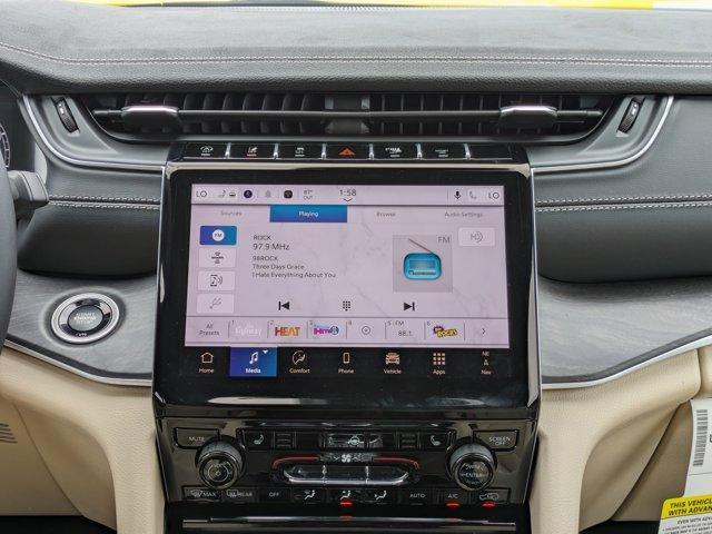 new 2025 Jeep Grand Cherokee car, priced at $35,799