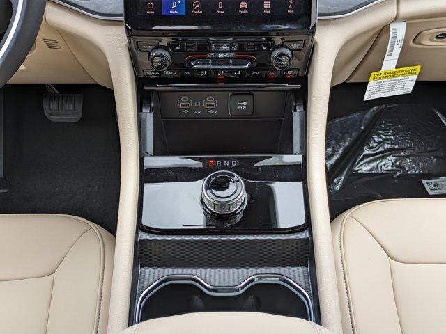 new 2025 Jeep Grand Cherokee car, priced at $35,799