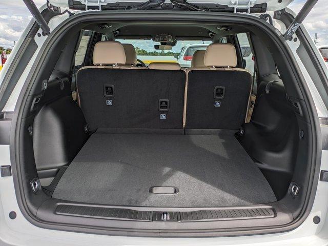 new 2025 Jeep Grand Cherokee car, priced at $35,799