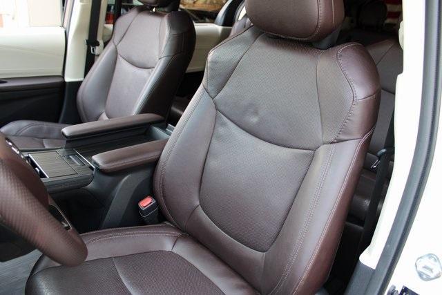 used 2022 Toyota Sienna car, priced at $48,212