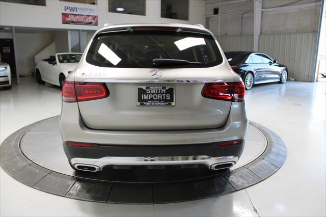 used 2020 Mercedes-Benz GLC 300 car, priced at $26,495