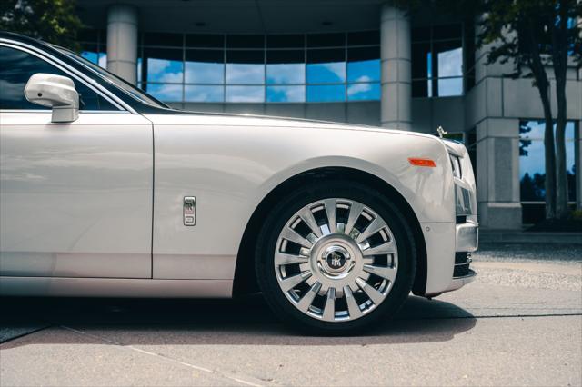 used 2019 Rolls-Royce Phantom car, priced at $278,000