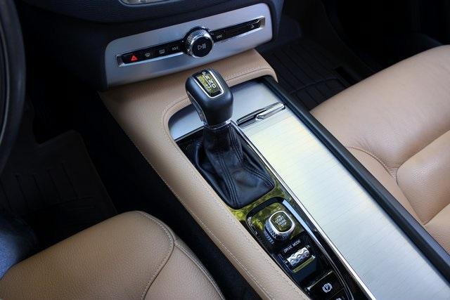 used 2018 Volvo XC90 car, priced at $20,880