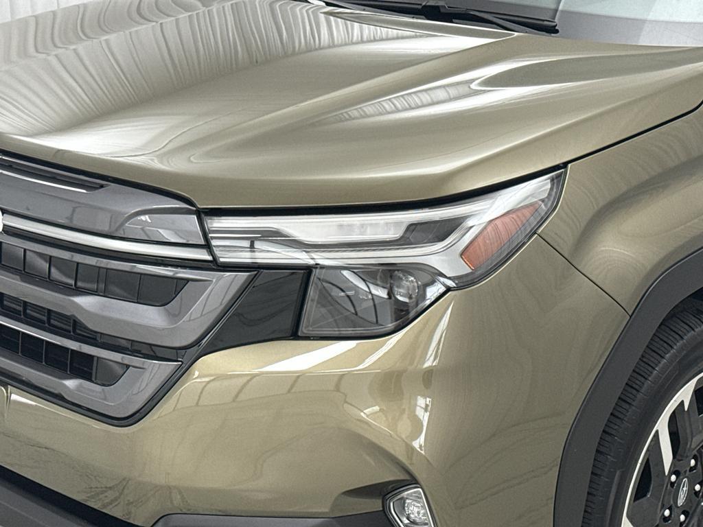 new 2025 Subaru Forester Hybrid car, priced at $41,869