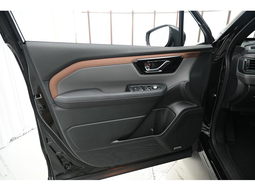 new 2025 Subaru Forester Hybrid car, priced at $42,054