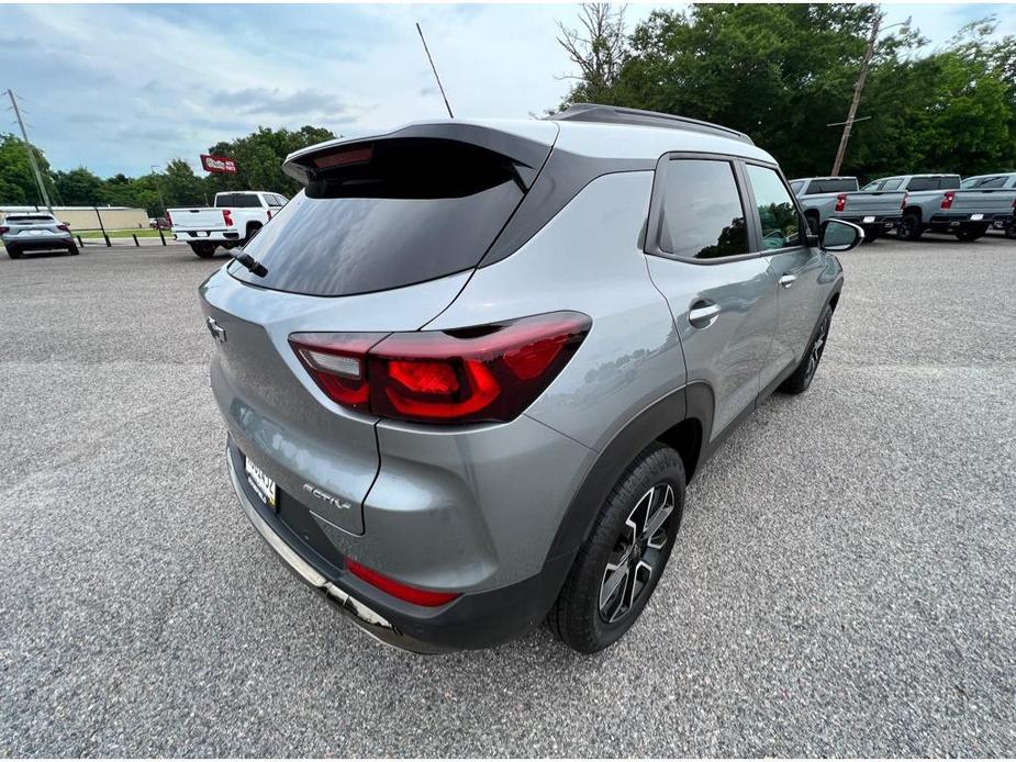 new 2024 Chevrolet TrailBlazer car, priced at $29,525