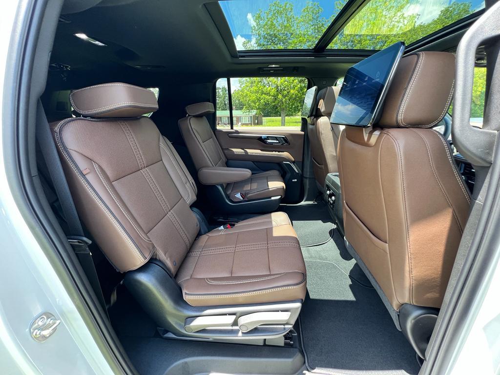 new 2025 Chevrolet Suburban car, priced at $94,470