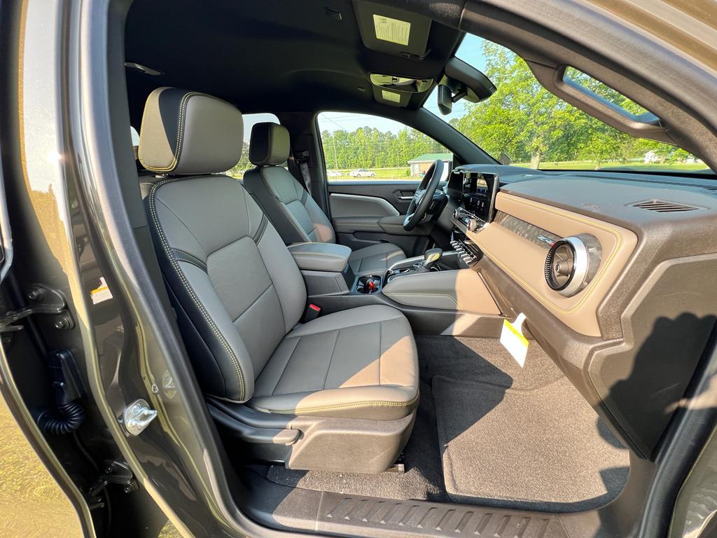 new 2025 Chevrolet Colorado car, priced at $53,055