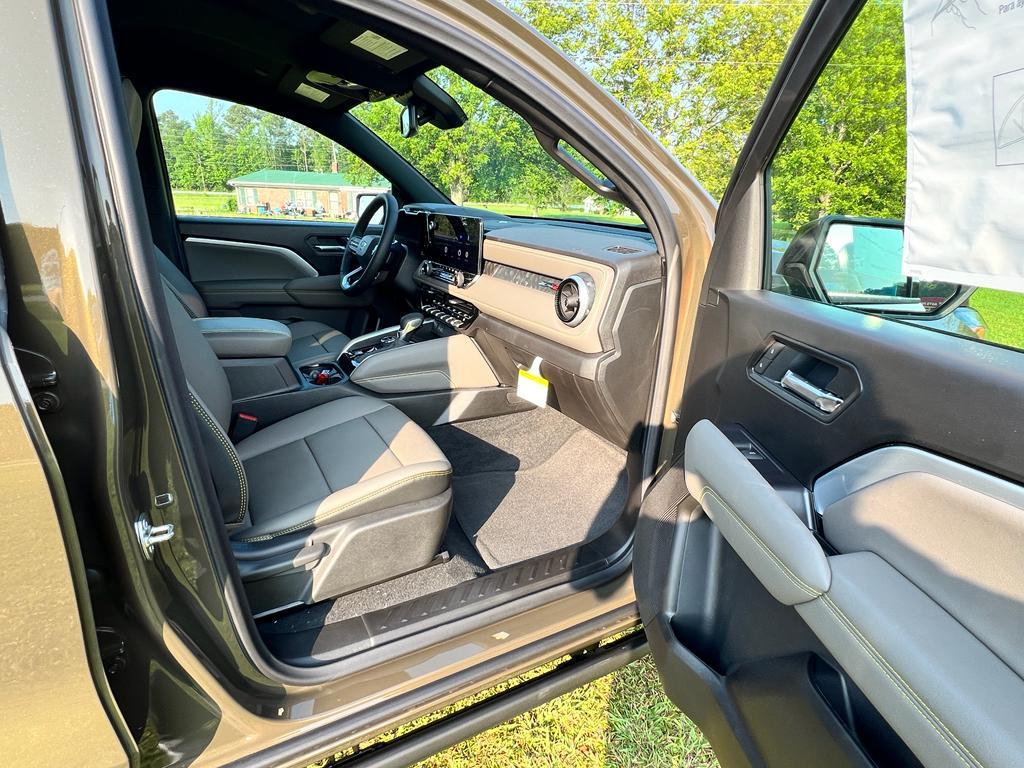 new 2025 Chevrolet Colorado car, priced at $53,055