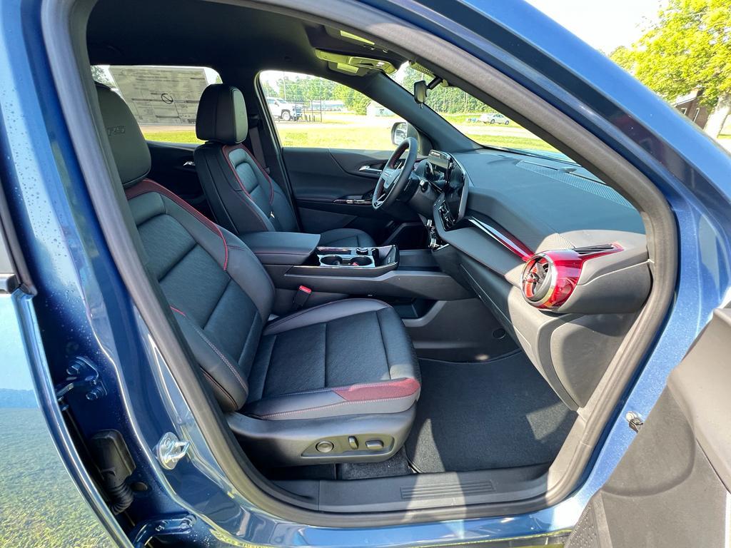 new 2026 Chevrolet Equinox car, priced at $35,385