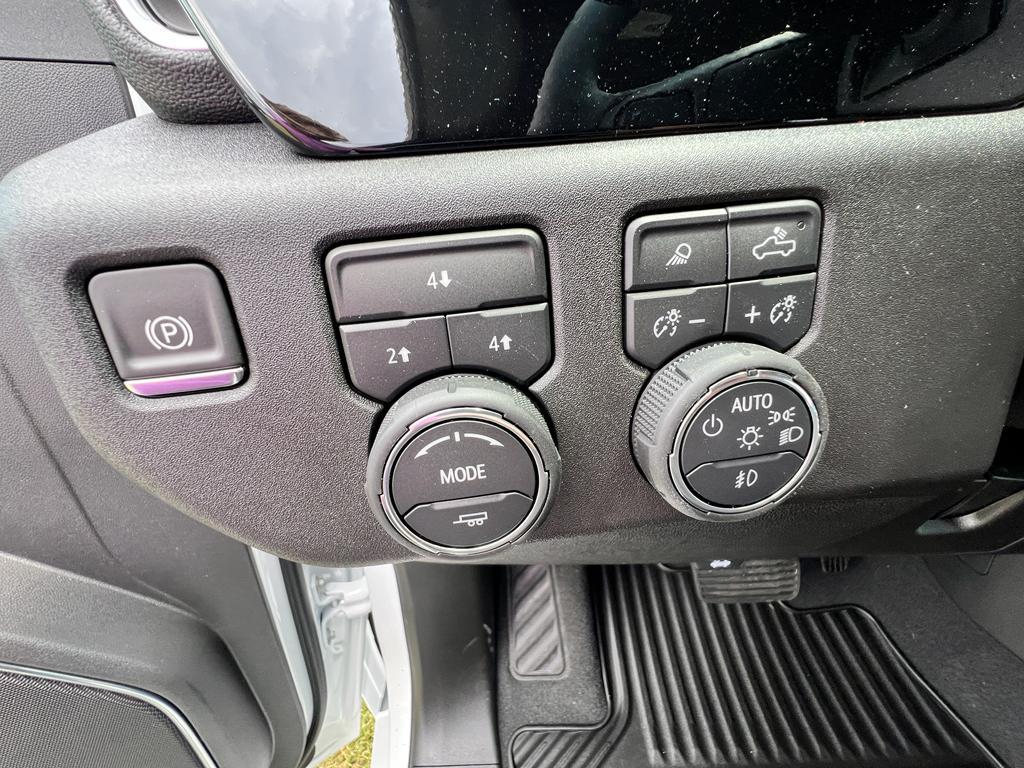 new 2025 Chevrolet Silverado 2500 car, priced at $66,545