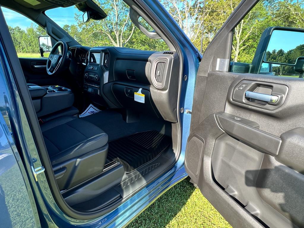 new 2025 Chevrolet Silverado 2500 car, priced at $67,700