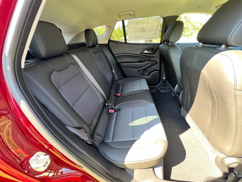 new 2025 Chevrolet Trax car, priced at $25,525